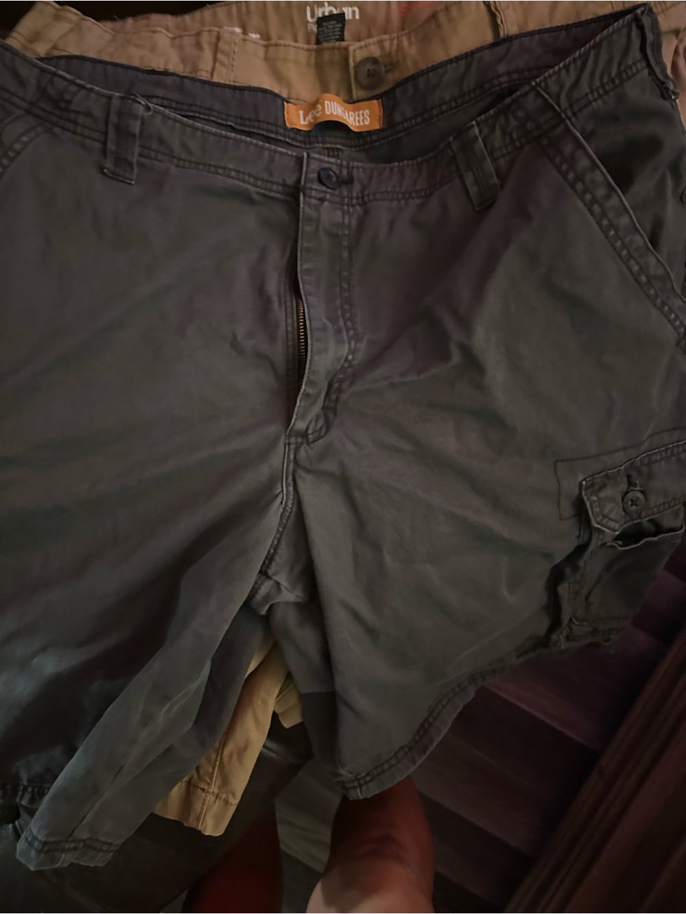 Lee Men's Charcoal Cargo Shorts with Side Pockets
